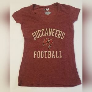 Women's maroon Tampa Bay Buccaneers football shirt size small